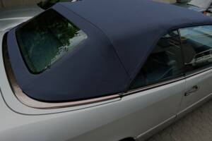 Image 69/69 of Mercedes-Benz E 320 (1994)