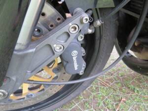 Image 33/44 of Norton F1 (1990)