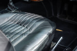 Imagen 35/49 de Aston Martin DB 6 Mk II (1970)