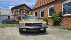 Immagine 2/10 di Mercedes-Benz 350 SLC (1972)
