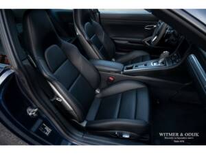 Immagine 7/31 di Porsche 911 Carrera (2018)