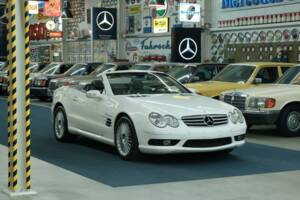 Image 10/50 of Mercedes-Benz SL 55 AMG (2003)