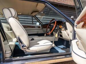 Bild 44/70 von Aston Martin V8 EFi (1988)