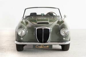 Image 16/38 of Lancia Aurelia B24 Convertible (1957)