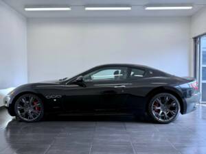 Bild 7/25 von Maserati GranTurismo S (2008)