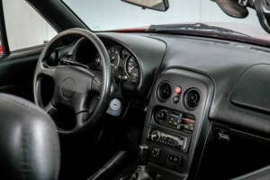 Immagine 29/50 di Mazda MX-5 1.8 (1995)