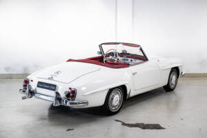 Image 6/35 of Mercedes-Benz 190 SL (1963)