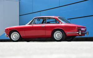 Image 9/17 of Alfa Romeo 2000 GT Veloce (1972)