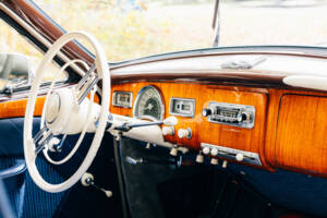 Immagine 144/199 di BMW 502 - 3,2 Litre (1961)