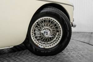Imagen 48/50 de MG MGB GT (1966)