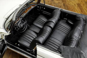 Imagen 18/25 de Mercedes-Benz 300 SE (1963)