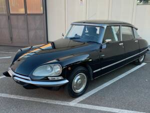 Image 6/8 of Citroën DS 21 IE Pallas (1972)