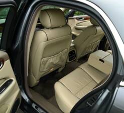 Image 26/50 of Jaguar XJ 8 4.2 (2007)