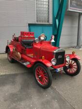 Image 7/8 of Ford Model T Firetruck (1926)