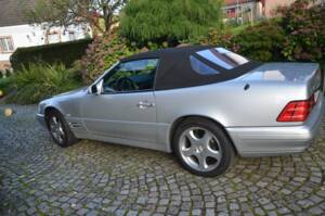 Image 2/11 of Mercedes-Benz SL 320 (2000)