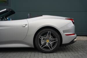 Bild 10/50 von Ferrari California T (2015)