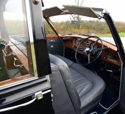 Image 49/50 of Rolls-Royce Phantom V (1961)
