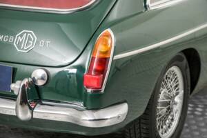 Image 31/50 de MG MGB GT (1966)
