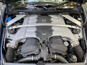Bild 18/46 von Aston Martin DB 9 (2010)