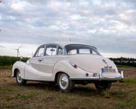 Afbeelding 4/19 van BMW 502 - 3.2 Litre (1961)