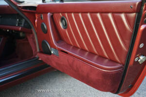 Image 19/28 de Porsche 911 Turbo 3.3 (1988)