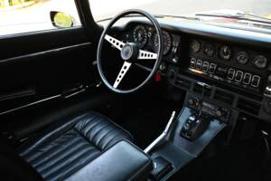 Immagine 31/39 di Jaguar E-Type V12 (2+2) (1973)