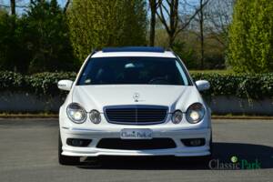 Image 8/50 of Mercedes-Benz E 500 T (2004)