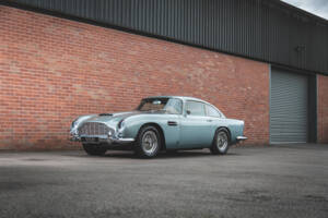 Image 2/37 de Aston Martin DB 5 (1964)