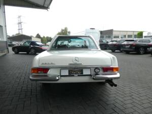 Immagine 5/20 di Mercedes-Benz 280 SL (1970)