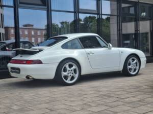 Image 9/45 of Porsche 911 Carrera 4 (1995)