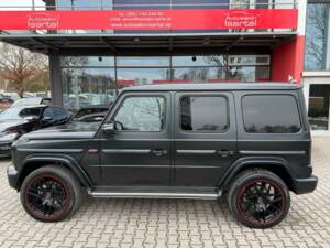 Immagine 1/28 di Mercedes-Benz G 500 (LWB) (2018)