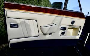 Image 50/50 of Rolls-Royce Corniche III (1990)