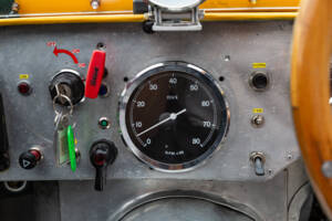 Image 12/80 of Lister Knobbly (1956)