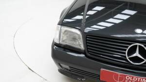 Image 9/15 of Mercedes-Benz 500 SL (1992)