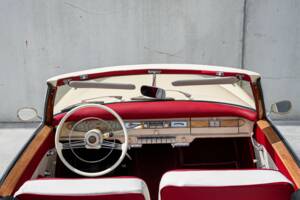 Immagine 8/40 di Borgward Isabella Coupe-Cabriolet (1961)