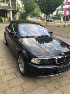 Imagen 7/23 de BMW 323Ci (2000)