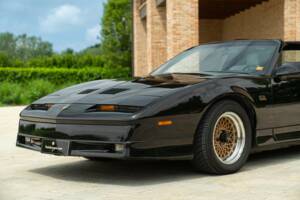 Bild 18/50 von Pontiac Firebird TransAm (1989)