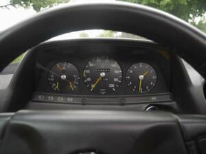 Immagine 14/50 di Mercedes-Benz 230 E (1900)