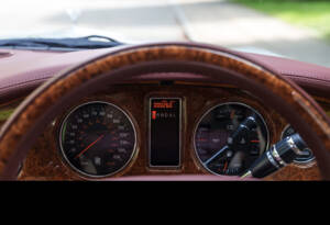 Image 17/31 of Rolls-Royce Silver Seraph (2002)