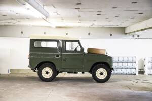 Bild 76/96 von Land Rover 88 (1961)