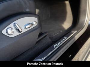 Image 19/31 de Porsche Macan S (2020)