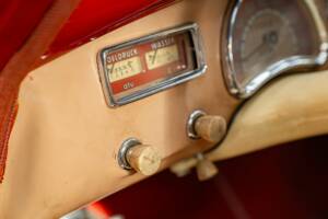 Image 35/50 of BMW 501&#x2F;6 (1955)