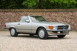 Image 34/50 de Mercedes-Benz 560 SL (1988)