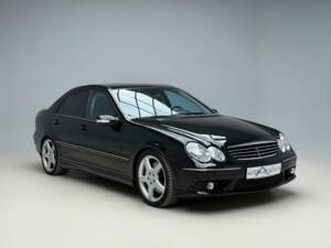 Image 2/27 of Mercedes-Benz C 55 AMG (2005)