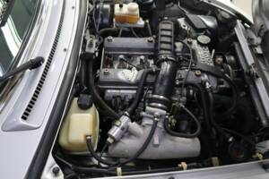 Bild 31/33 von Alfa Romeo 2.0 Spider (1993)