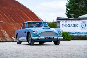 Image 48/56 of Aston Martin DB 4 (1960)