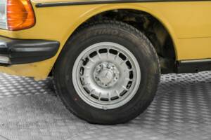 Bild 4/50 von Mercedes-Benz 300 TD Turbodiesel (1981)