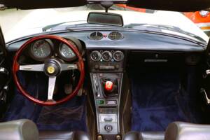 Image 14/25 of Alfa Romeo 2000 Spider Veloce (1982)