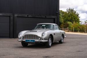 Image 2/42 de Aston Martin DB 5 (1964)