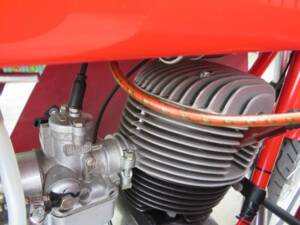Bild 25/47 von MV Agusta 125 GTL Race (1966)
